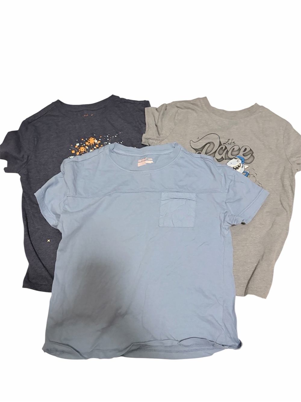 5/$30 🎈 Cat and Jack small 3 piece t shirt bundle